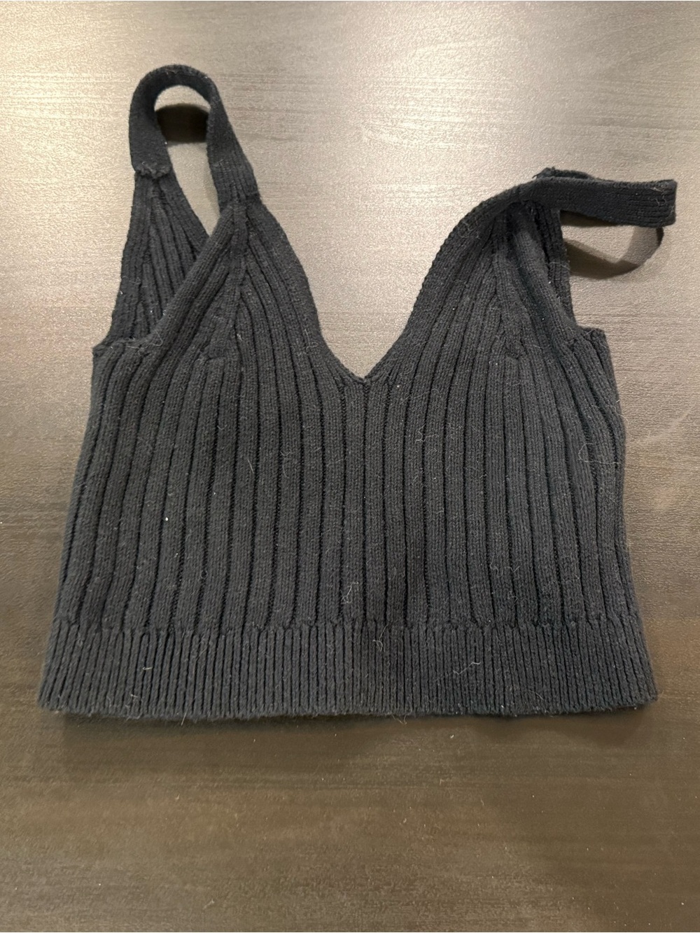 Aerie - Ribbed Knit V-Neck Crop Tank - Black